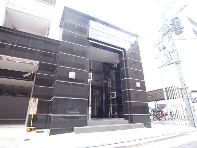 ����11