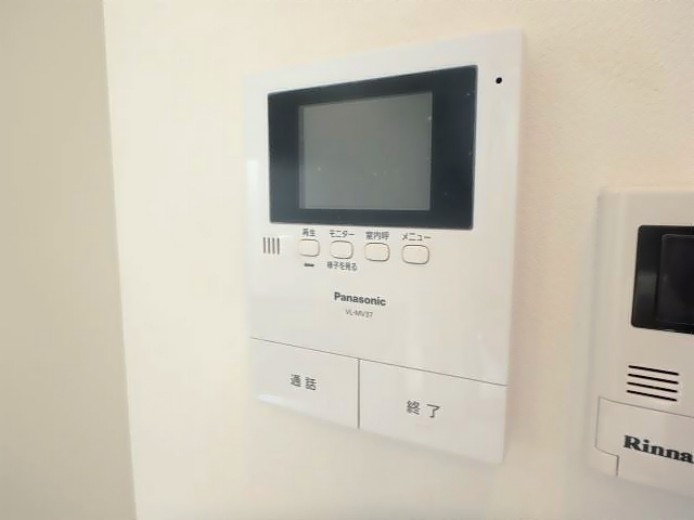 ����11