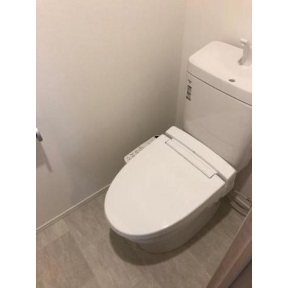 ����7