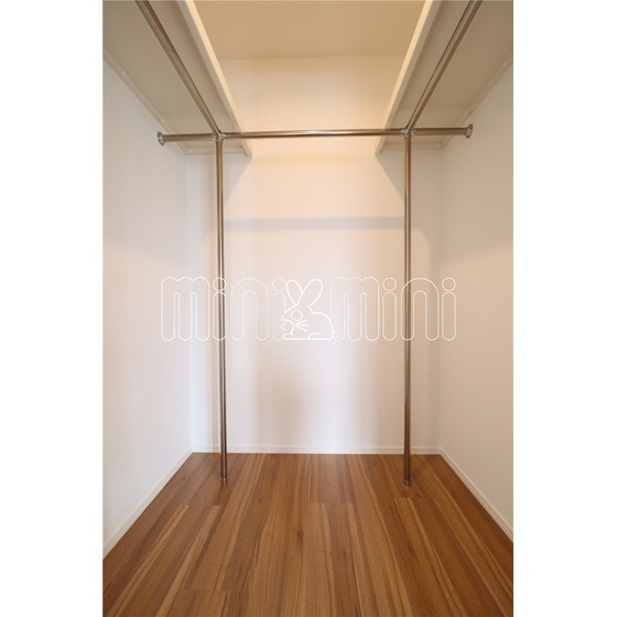 ����7