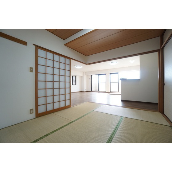 ����2