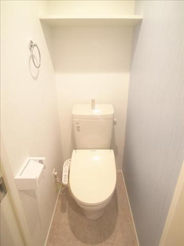 ����8