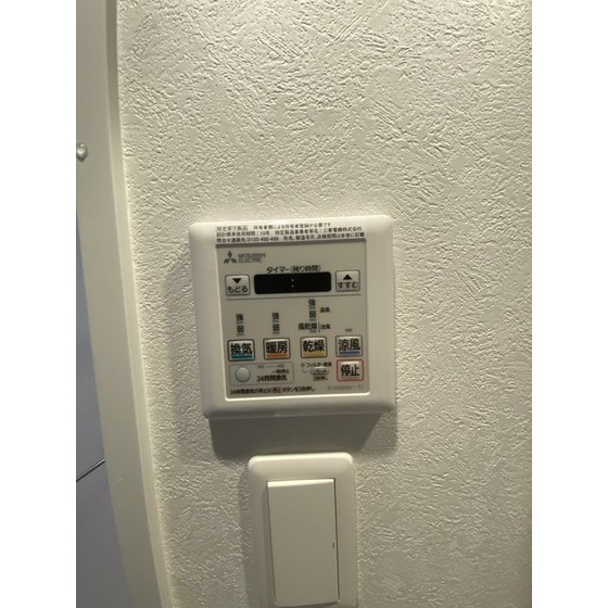 ����11