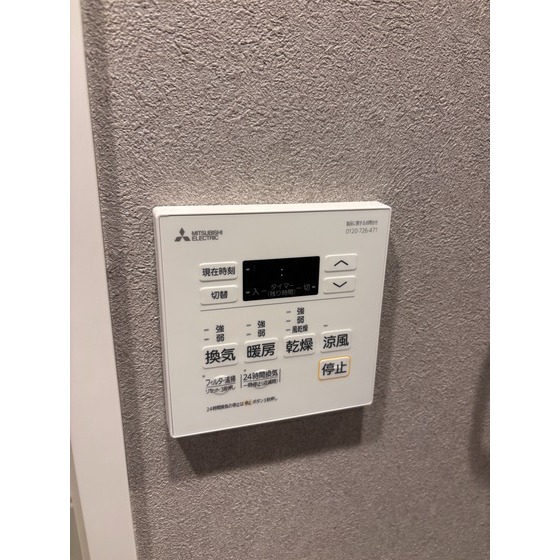 ����11