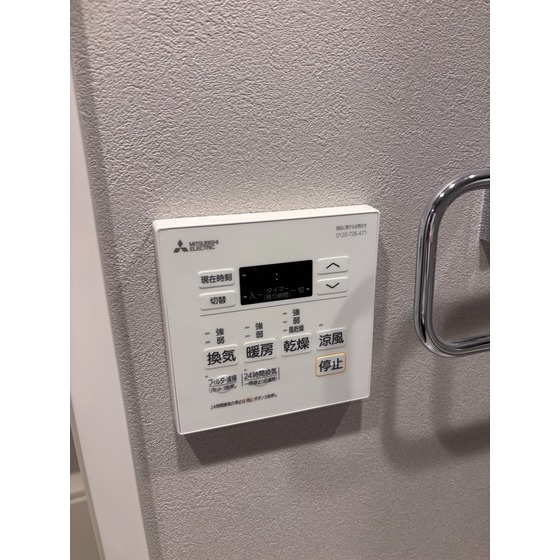 ����11