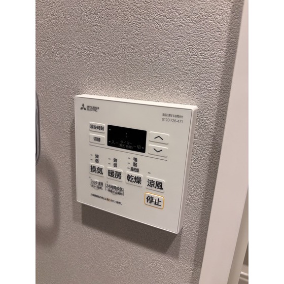 ����11