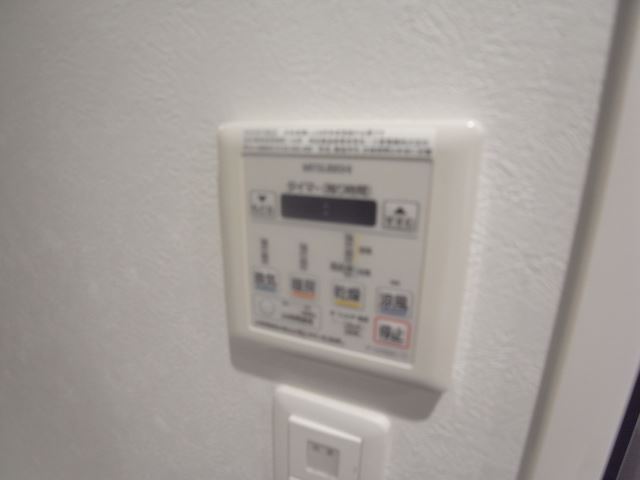 ����11
