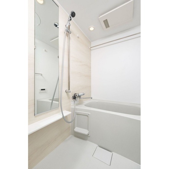 ����4