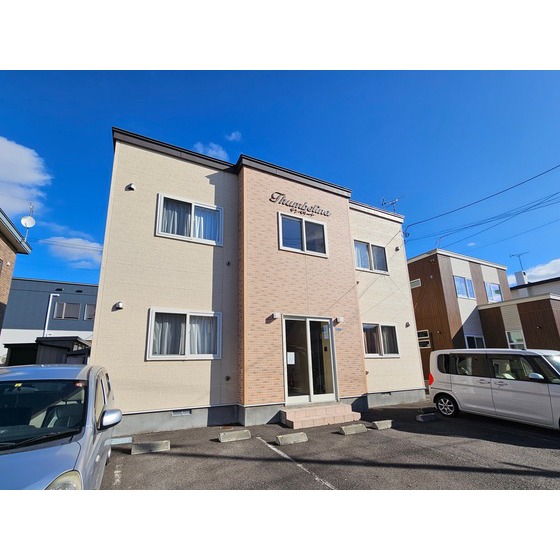 ���ٖ{���@�ܗŊs�w�i�k��42���j