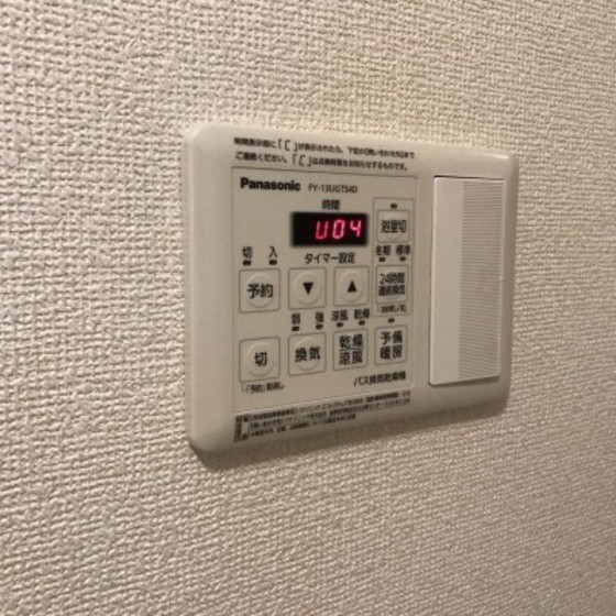 ����10