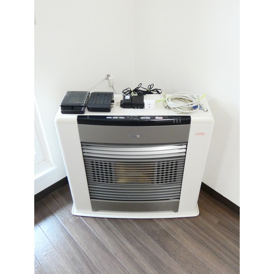 ����16
