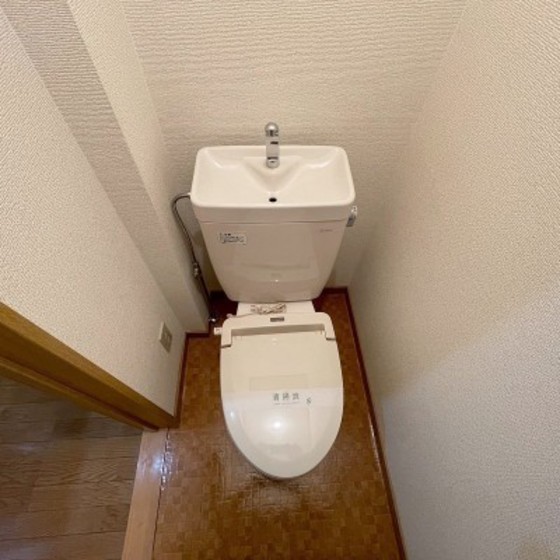 ����5