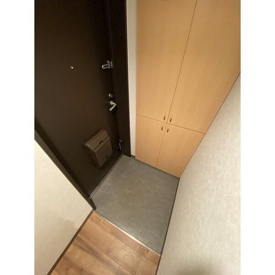 ����8