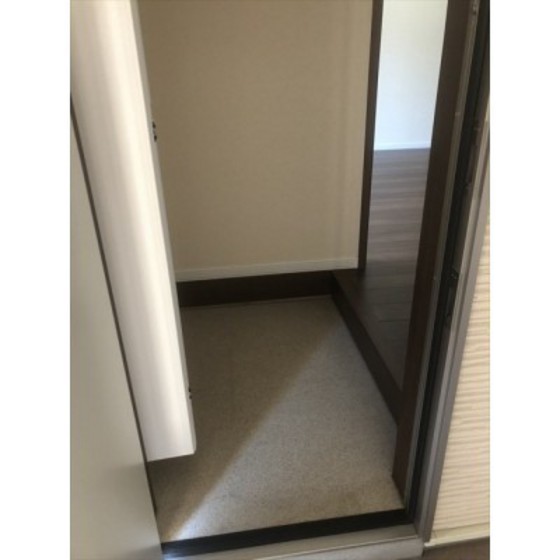 ����8