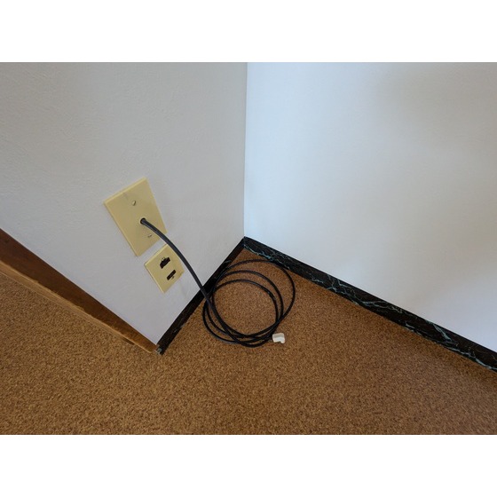 ����21