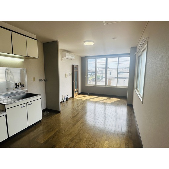 ����14