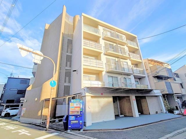 ���{���s�������L���S����1�j