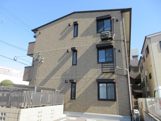 ���{���s��������˂P����2�c�j