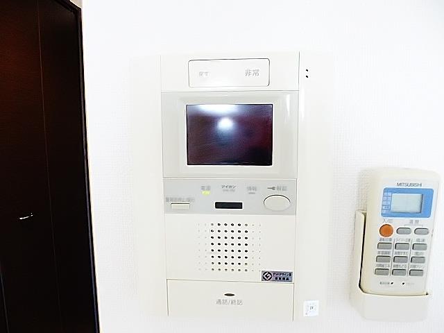 ����10