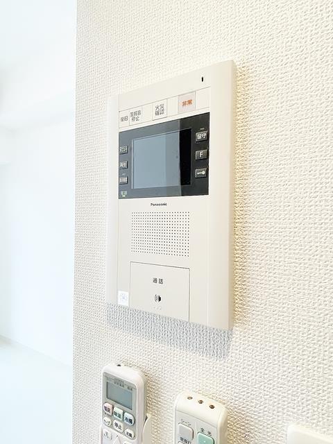 ����10