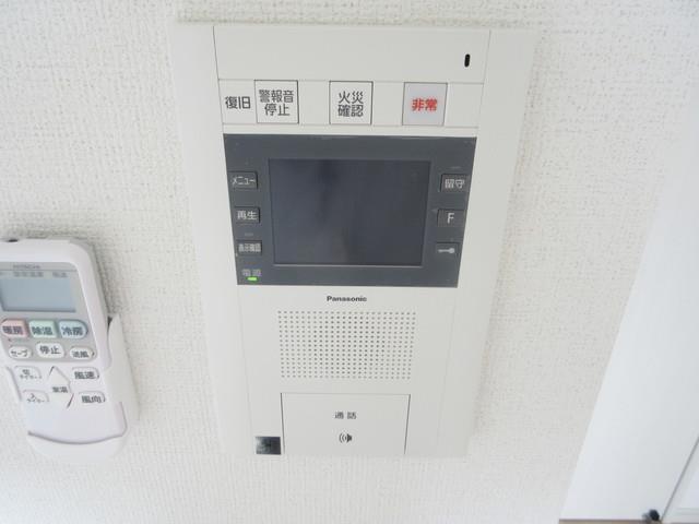 ����10
