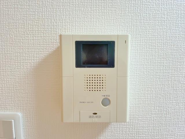 ����10