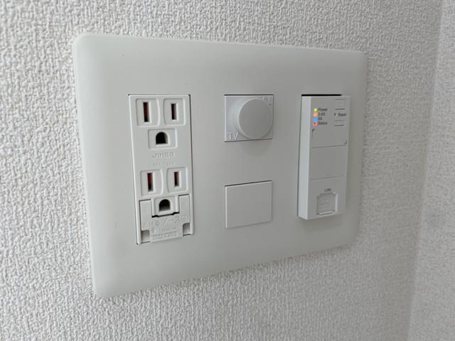 ����10