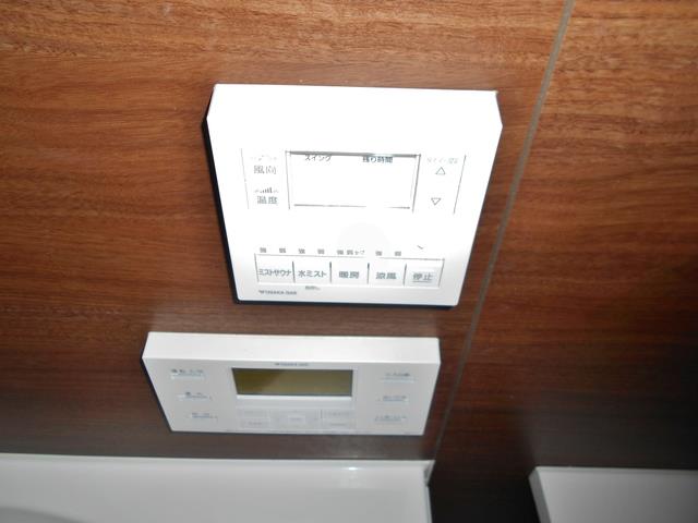 ����10