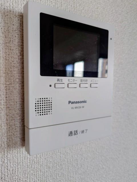 ����10