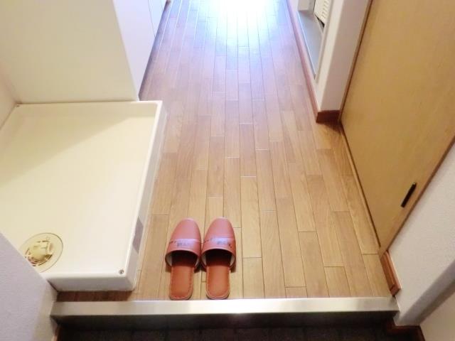 ����6