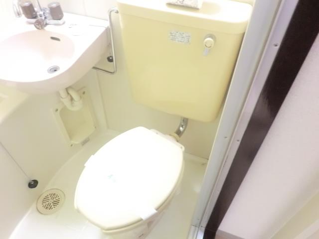 ����6