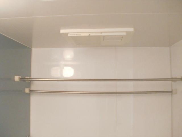����10