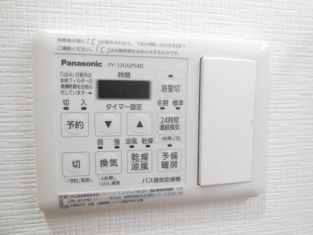 ����10
