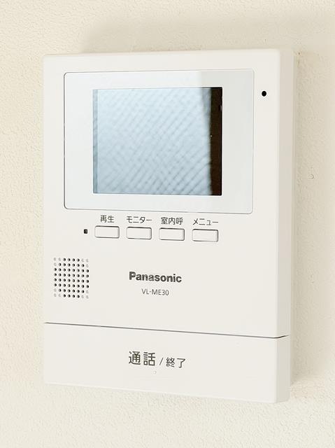 ����10