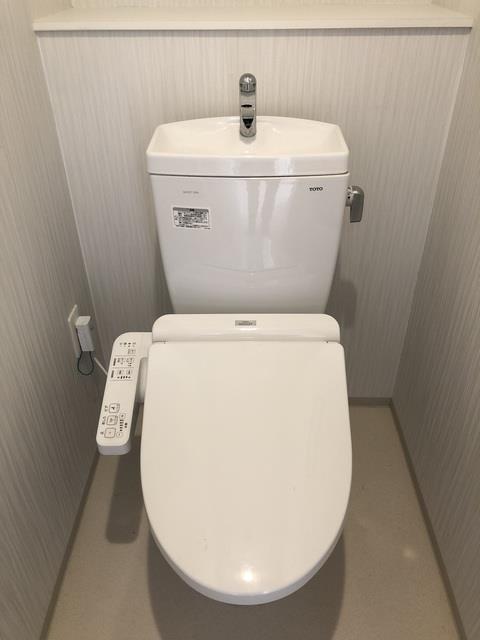 ����8