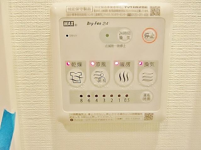 ����10