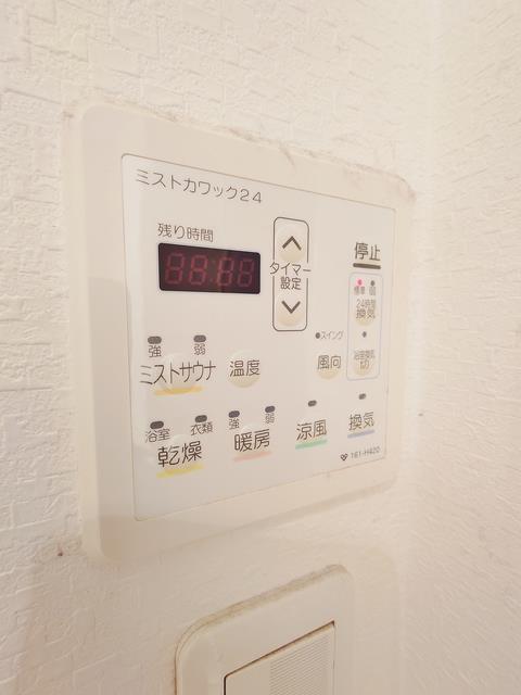 ����10