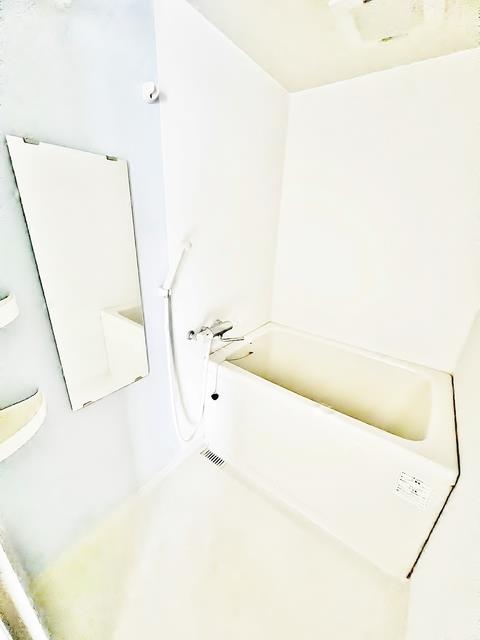 ����5
