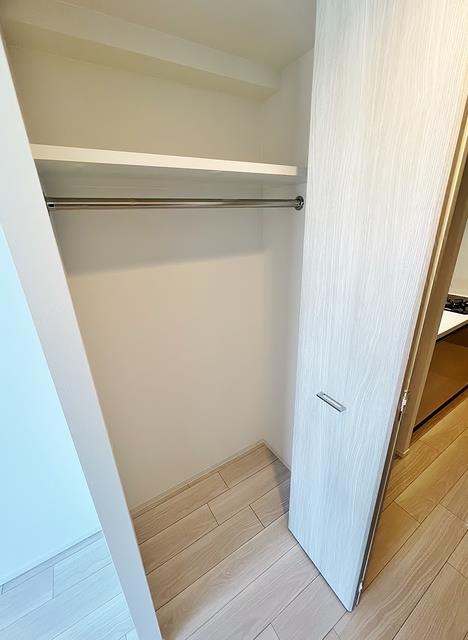 ����8