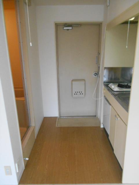����2