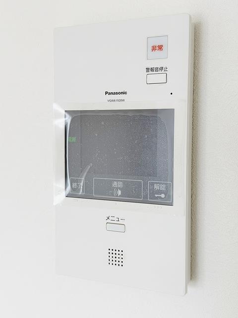 ����10