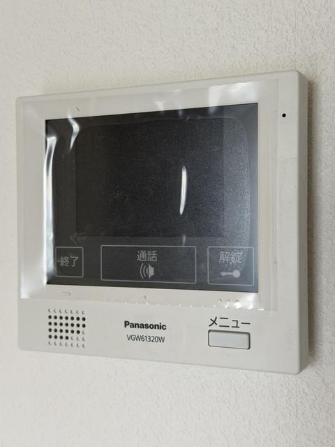 ����10
