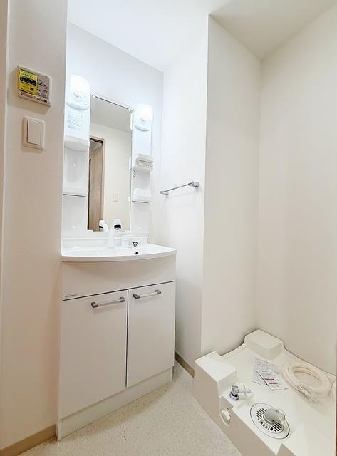 ����7
