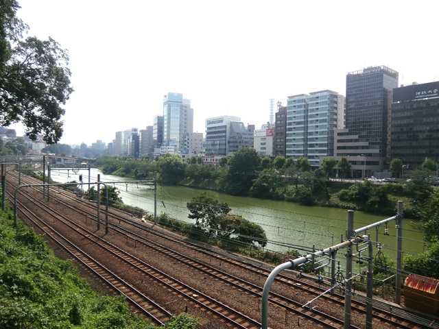 �����Ȋw��w�@�����E�x�͑�L�����p�X�ʐ^5