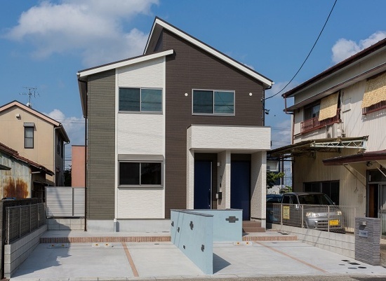 ���m�����É��s����~�����R�r�k�c�j