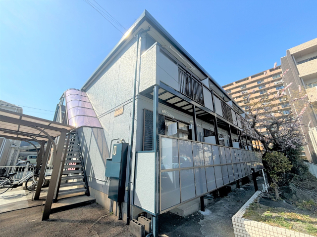 �o�X�E�^�͎������O��i�k��5���j