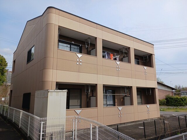 ���m������s�������{���P�j