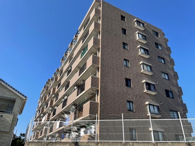 ���C���{���@����w�i�k��23���j