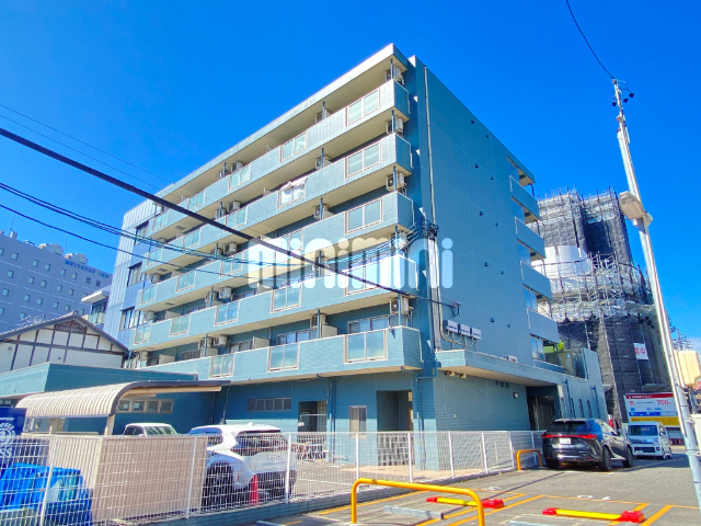 ���L���@���c�w�i�k��8���j