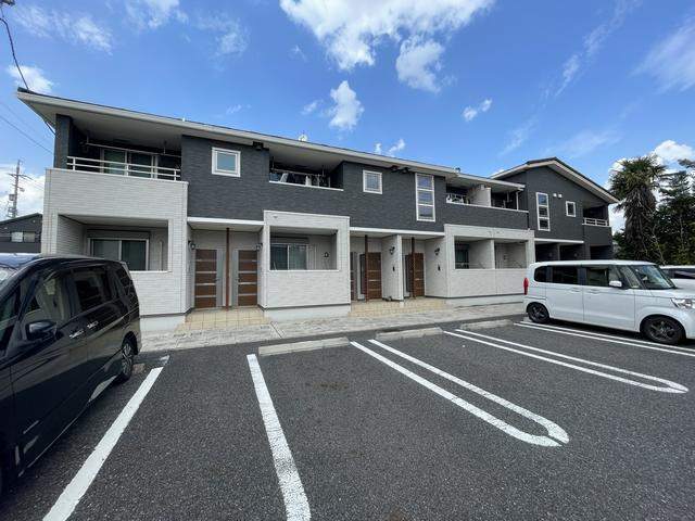 ���m���t����s�������{���P�k�c�j